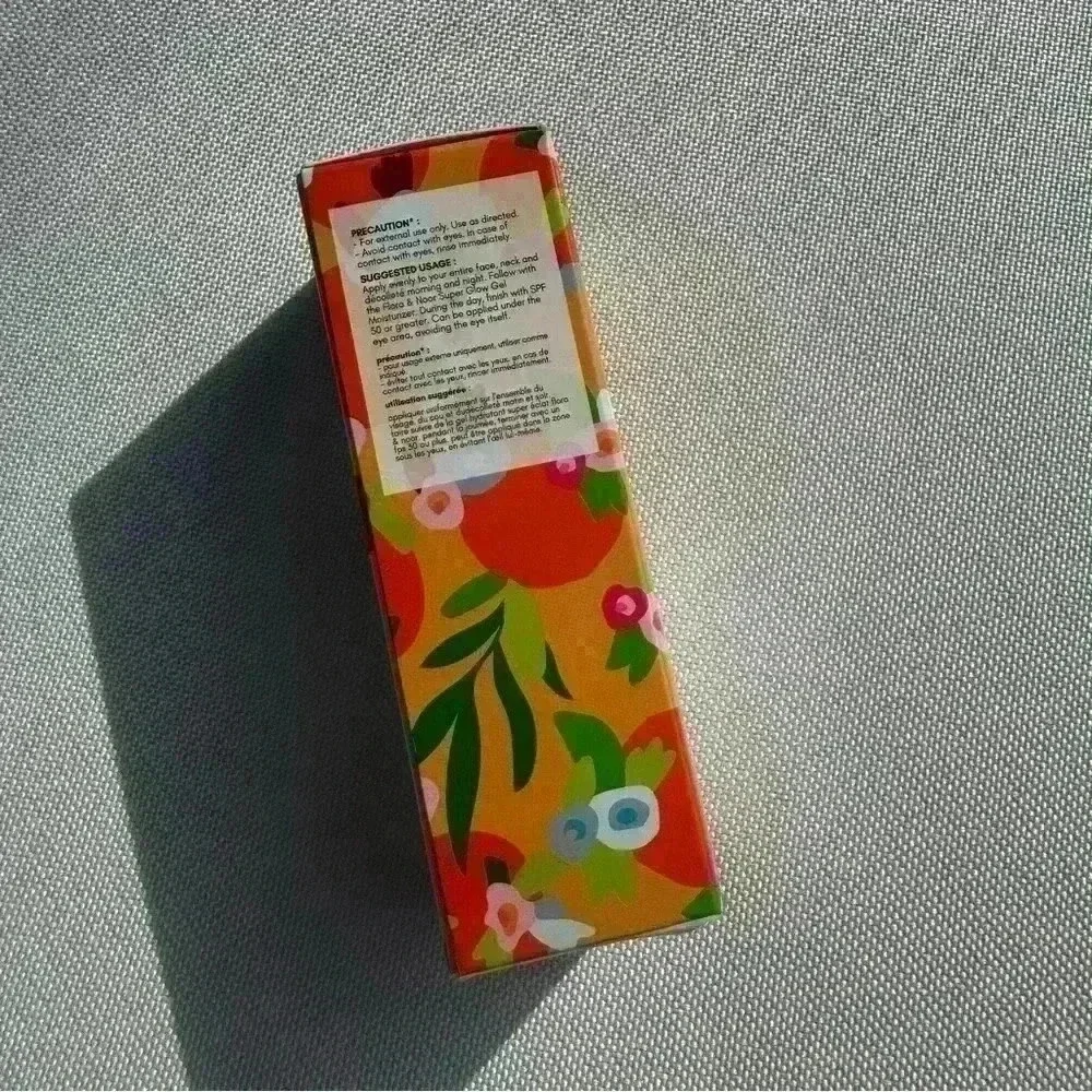NWT Flora & Noor Bright Side Serum - Vitamin C Serum + Hyaluronic Acid